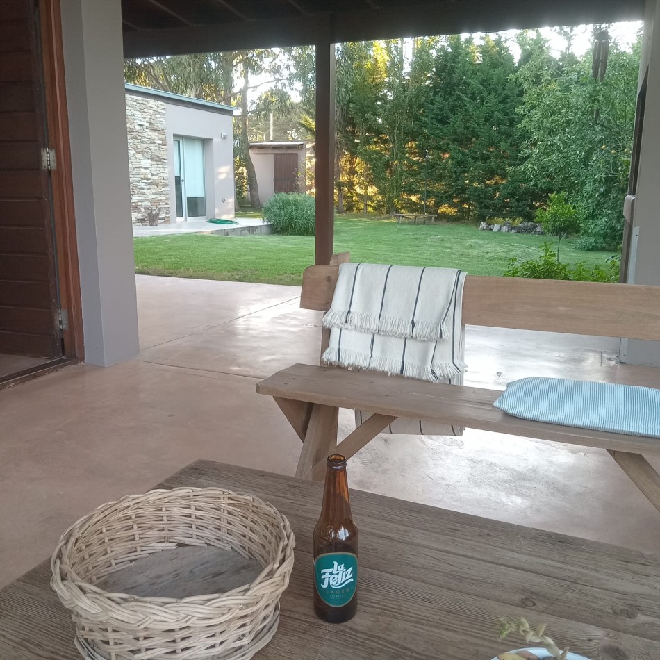 VENTA CASA 4 AMBIENTES ACANTILADOS 