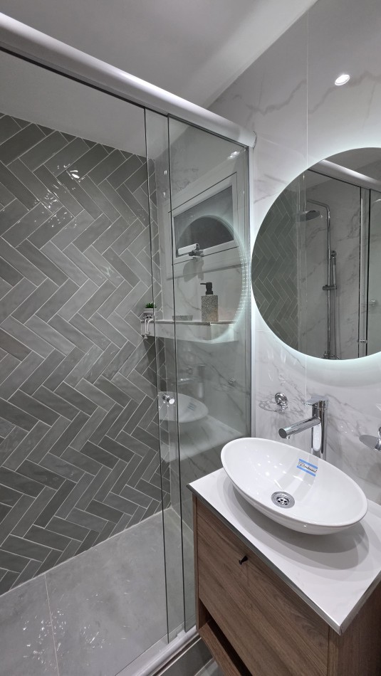 VENTA DEPARTAMENTO 2 AMBIENTES AL FRENTE CON BALCON PLAZA COLON 