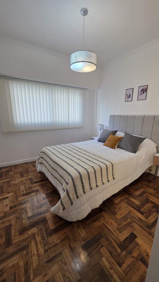 VENTA DEPARTAMENTO 2 AMBIENTES AL FRENTE CON BALCON PLAZA COLON 