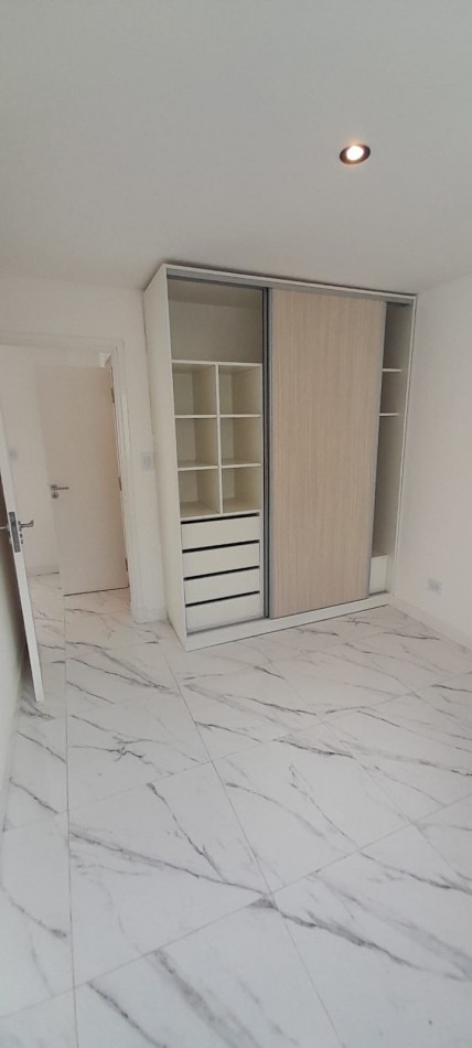 DEPARTAMENTO 2 AMB CONTRAFRENTE CON BALCON VILLA PRIMERA COCHERA 