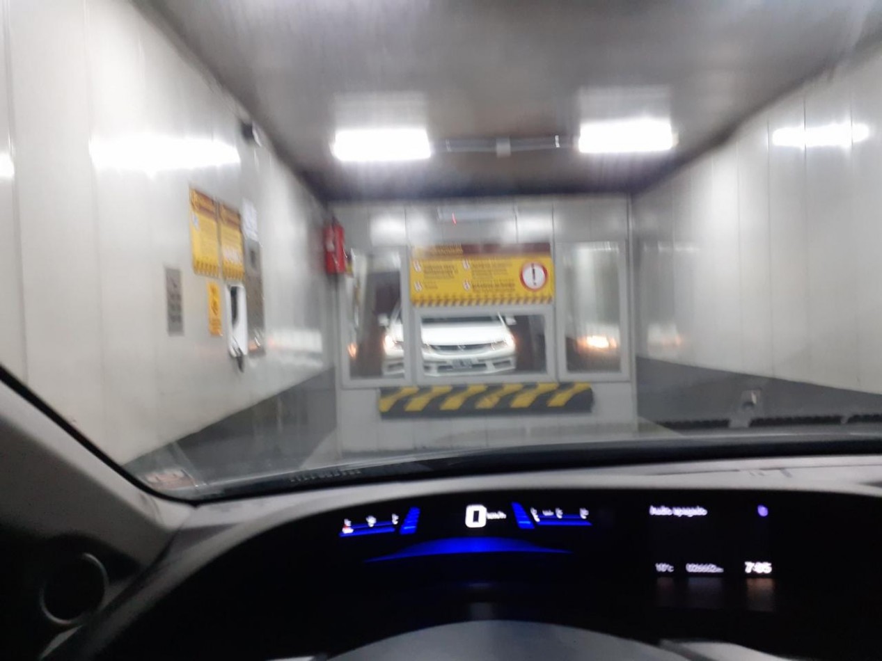 VENTA COCHERA FIJA ZONA CENTRO 