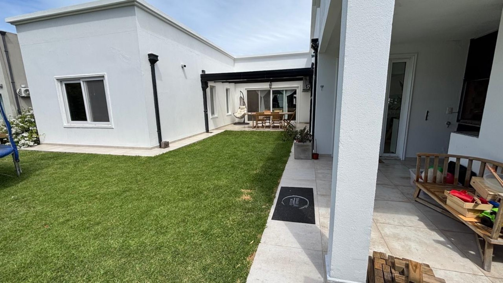 ALQUILER 24 MESES CASA 5 AMBIENTES  RUMENCO PISCINA JARDIN