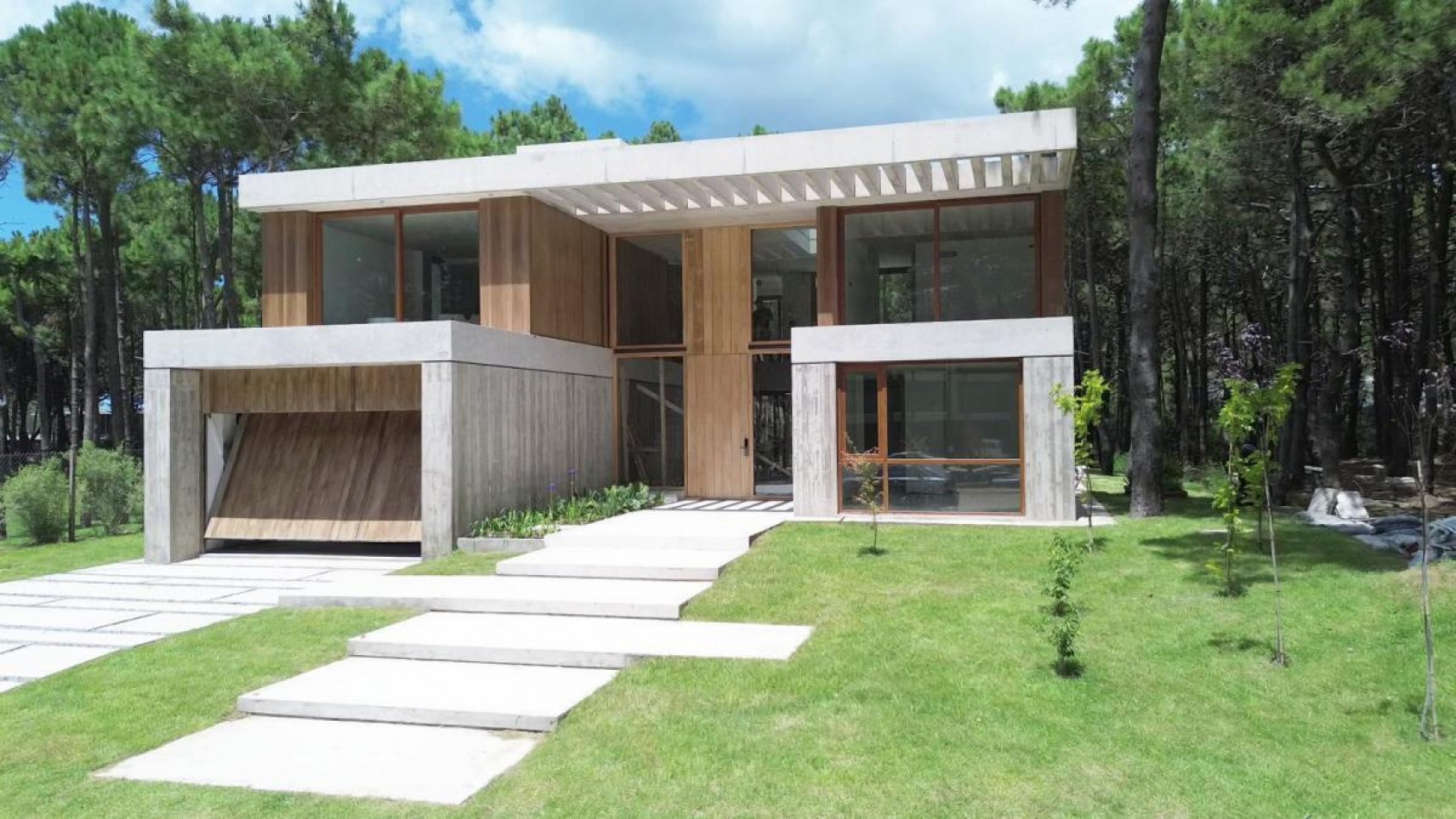 VENTA CASA AMEGHINO 7 AMBIENTES A ESTRENAR PINAMAR NORTE 