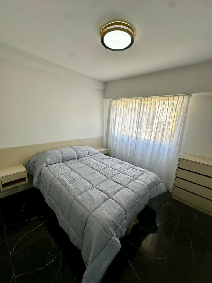 DEPARTAMENTO 2 AMBIENTES RECICLADO CENTRO BALCON 