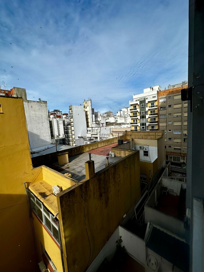 DEPARTAMENTO 2 AMBIENTES RECICLADO CENTRO BALCON 