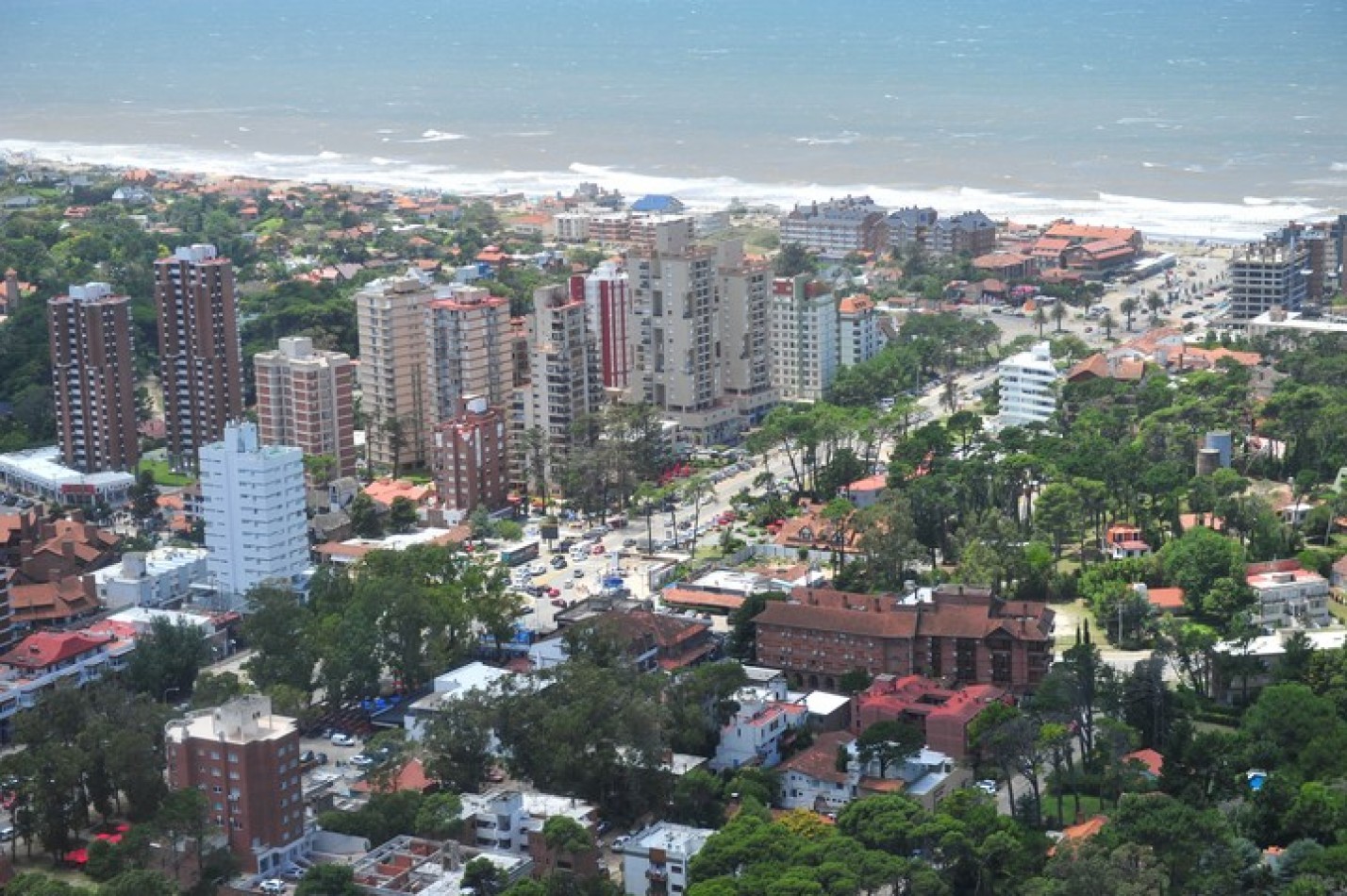 DEPARTAMENTO EN POZO RENATA ICON 3 AMBIENTES UNIDAD PARTICULAR PINAMAR COCHERA MAYO 2027