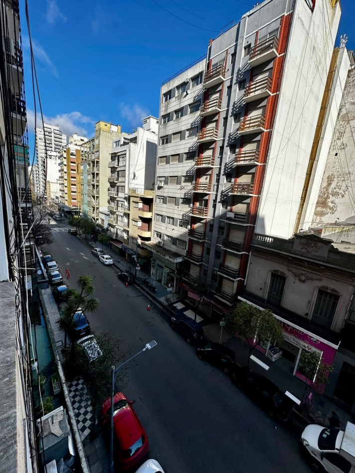 VENTA DEPARTAMENTO 3 AMBIENTES EXTERNO CON VENTANAL RECICLADO CENTRO 