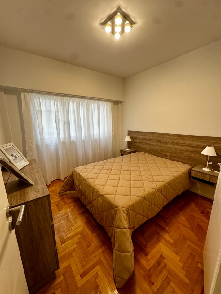 DEPARTAMENTO 2 AMBIENTES CON DEPENDENCIA AL FRENTE CON BALCON CENTRO