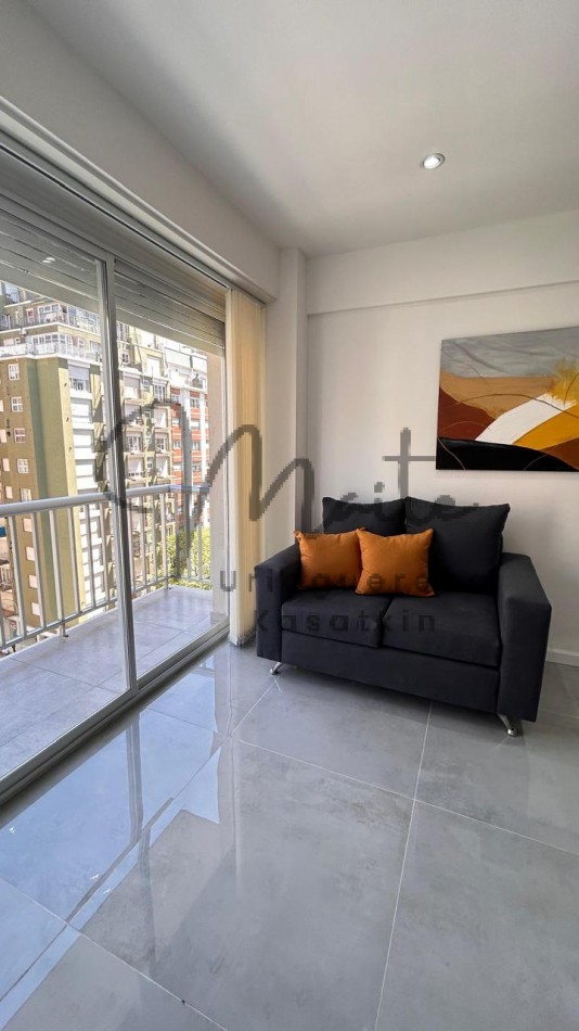 VENTA DEPARTAMENTO 3 AMBIENTES AL FRENTE CON BALCON RECICLADO ZONA CENTRO
