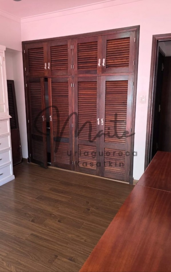 DEPARTAMENTO 3 AMBIENTES CON PATIO PLAZA MITRE 