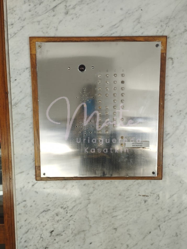 DEPARTAMENTO 2 AMBIENTES CON BALCON AL FRENTE ZONA CENTRO 