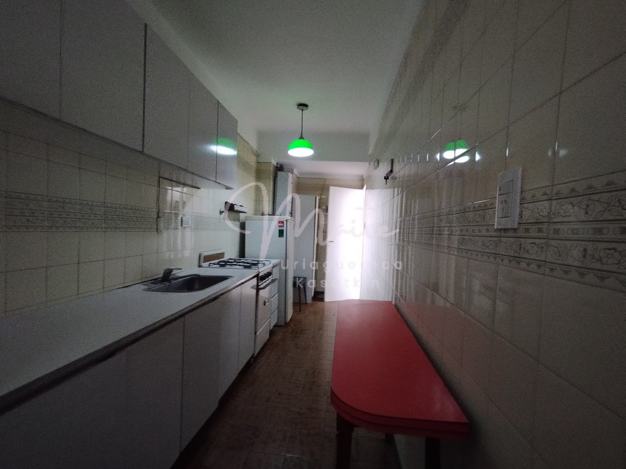 DEPARTAMENTO 2 AMBIENTES CON BALCON AL FRENTE ZONA CENTRO 