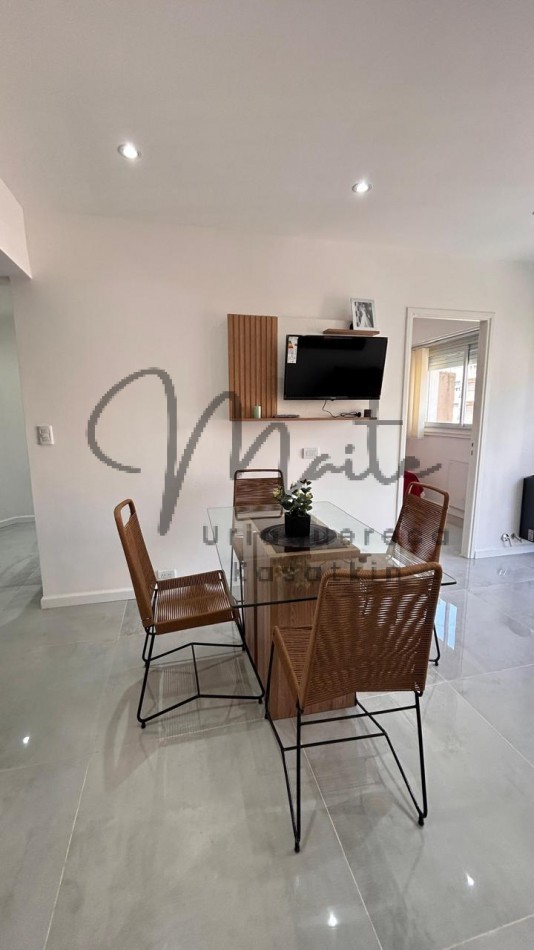 VENTA DEPARTAMENTO 3 AMBIENTES AL FRENTE CON BALCON RECICLADO ZONA CENTRO