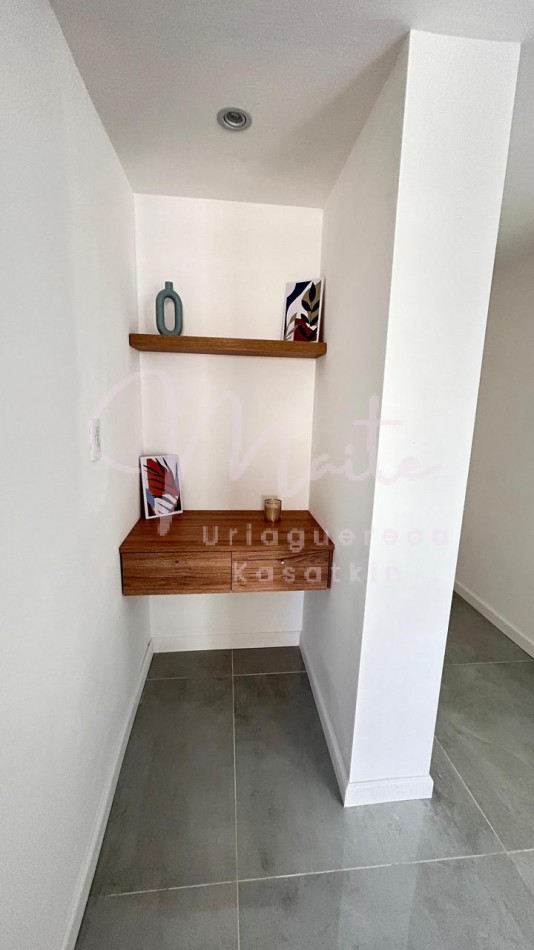 VENTA DEPARTAMENTO 3 AMBIENTES AL FRENTE CON BALCON RECICLADO ZONA PLAZA COLON