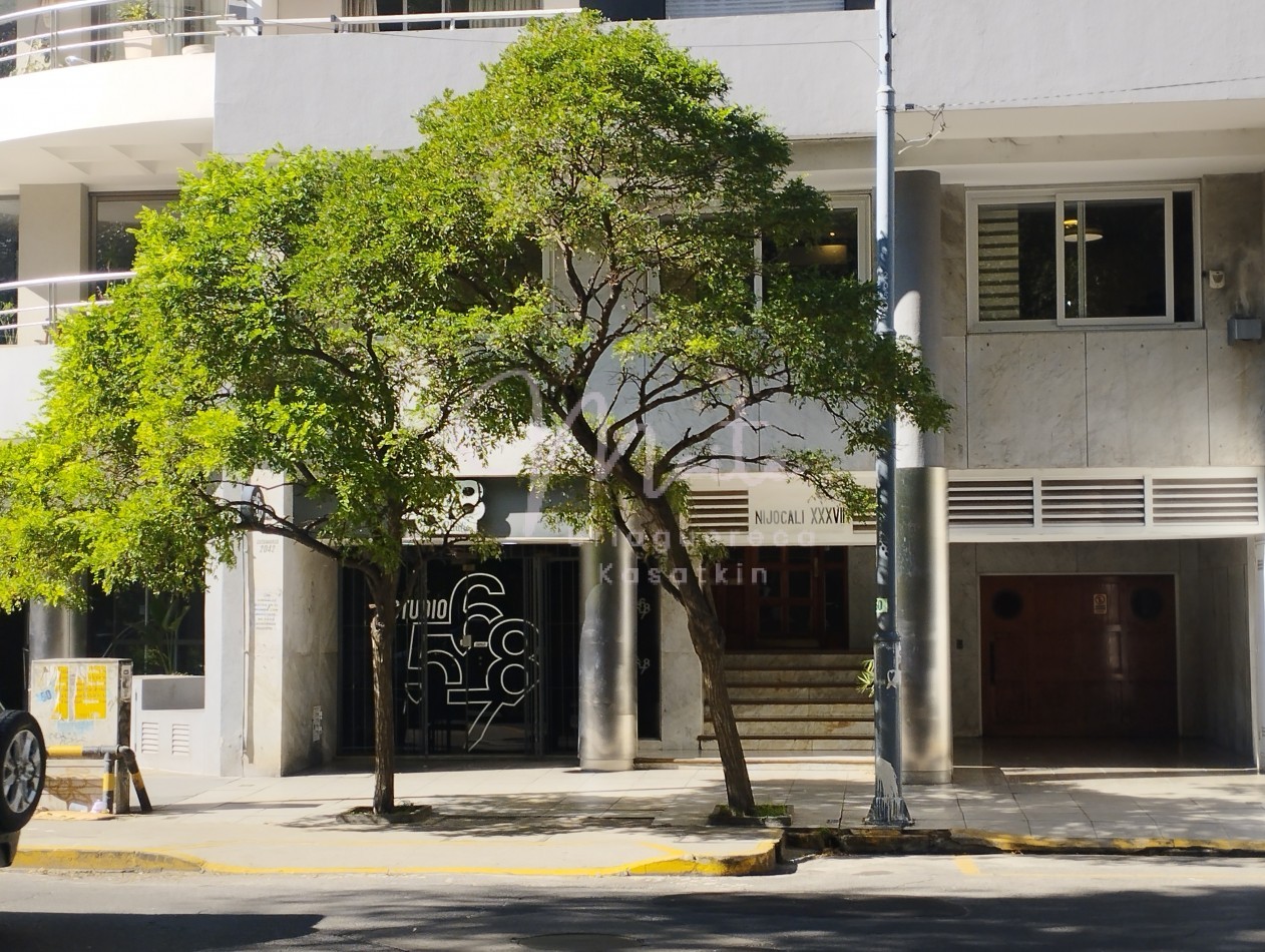 DEPARTAMENTO 2 AMBIENTES CON BALCON AL FRENTE ZONA CENTRO 