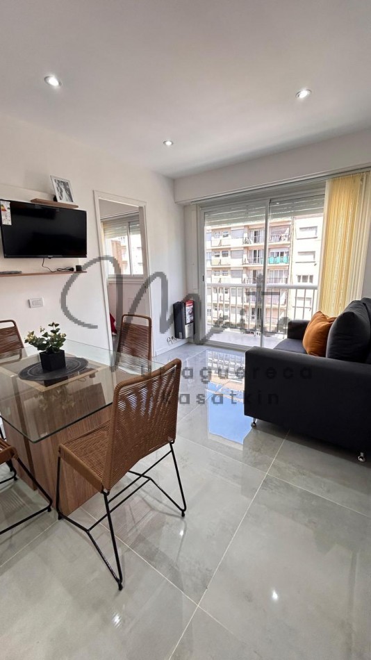 VENTA DEPARTAMENTO 3 AMBIENTES AL FRENTE CON BALCON RECICLADO ZONA CENTRO