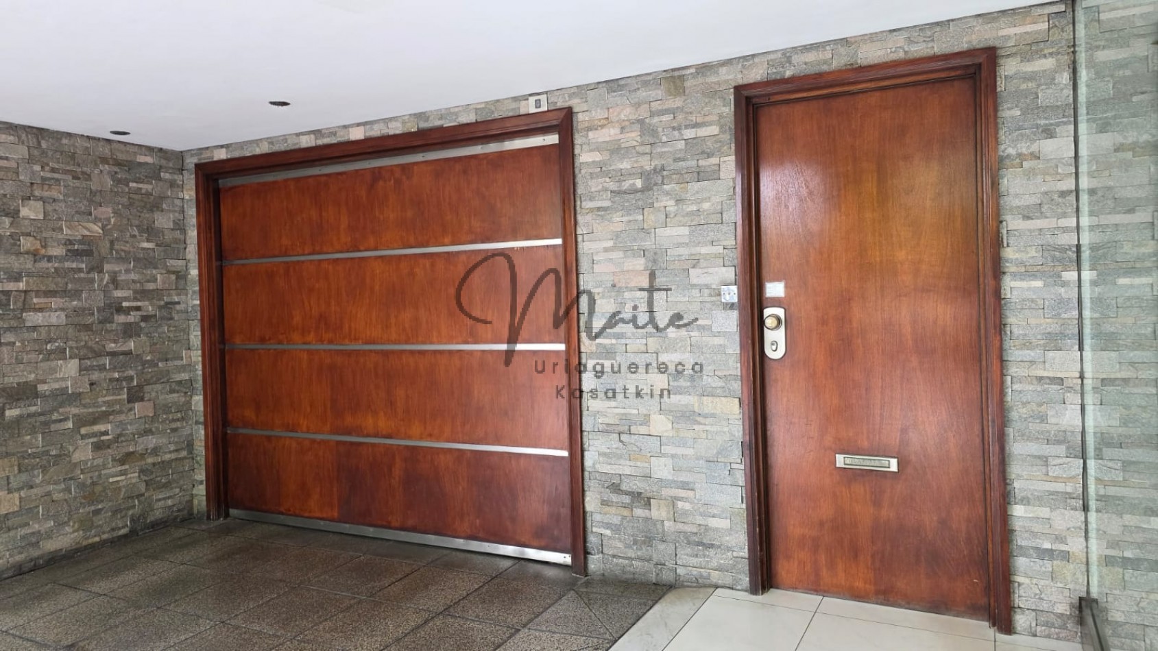 DEPARTAMENTO 3 AMBIENTES CON PATIO PLAZA MITRE 