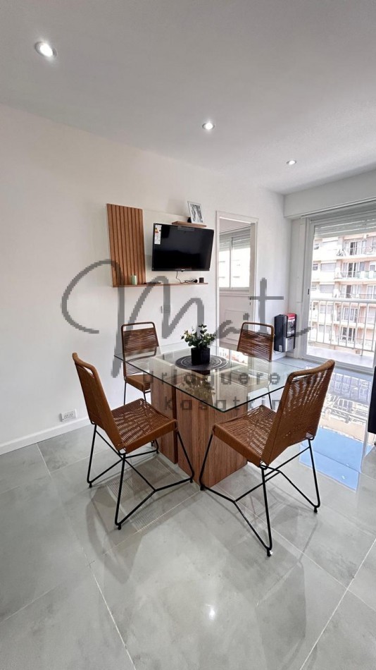 VENTA DEPARTAMENTO 3 AMBIENTES AL FRENTE CON BALCON RECICLADO ZONA CENTRO