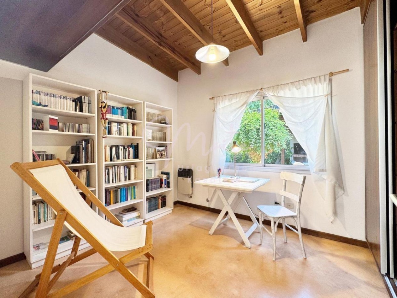 VENTA CASA 4 AMBIENTES ACANTILADOS JARDIN PARRILLA