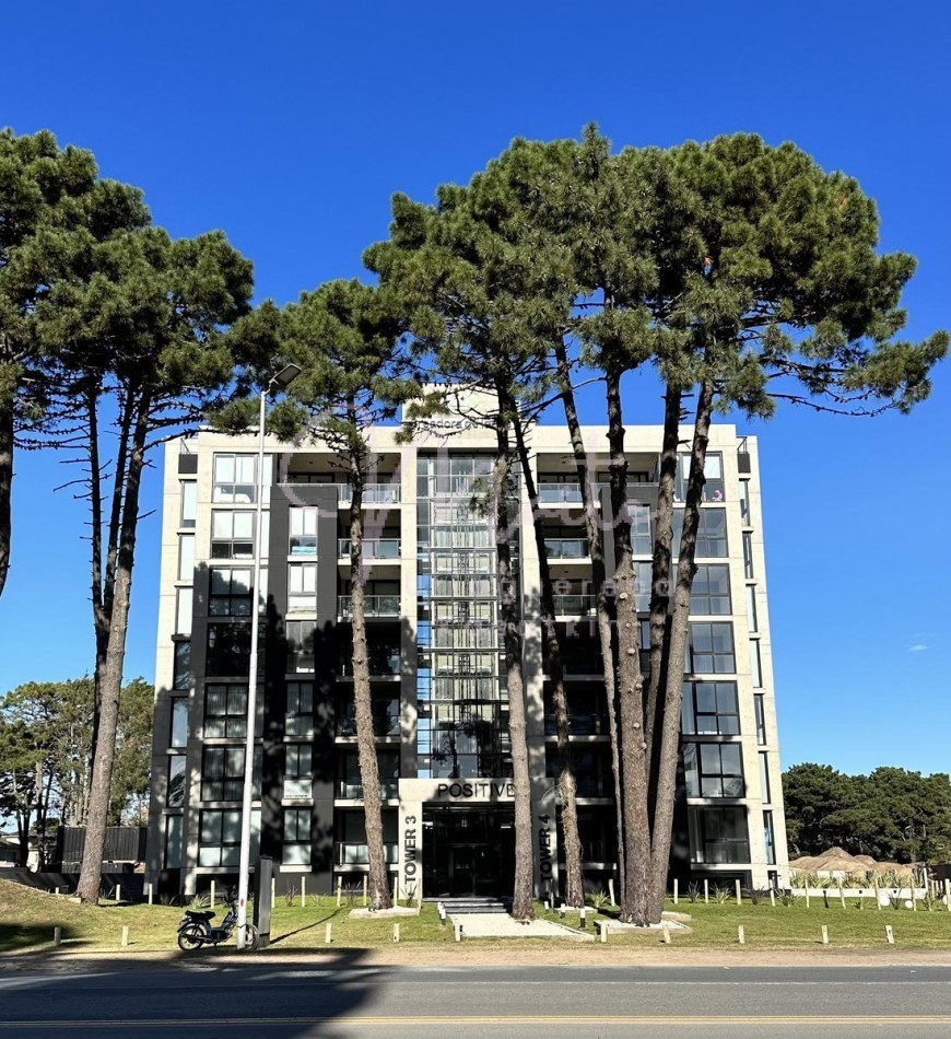 DEPARTAMENTO POSITIVE TOWER III Y IV PINAMAR 3 AMB FRENTE COCHERA CUBIERTA 