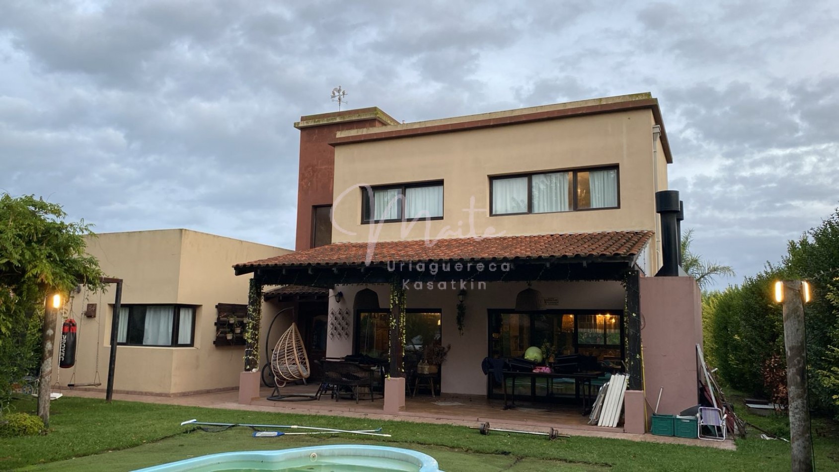 VENTA CASA 4 AMBIENTES ARENAS DEL SUR 