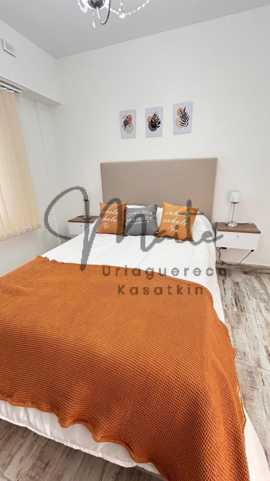 VENTA  DEPARTAMENTO 2 AMBIENTES CON DEPENDENCIA AL  FRENTE CON BALCON  RECICLADO ZONA CENTRO  OPCION COCHERA  