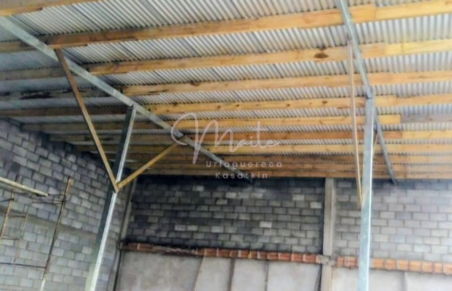 VENTA GALPON ZONA SUR 150M2 