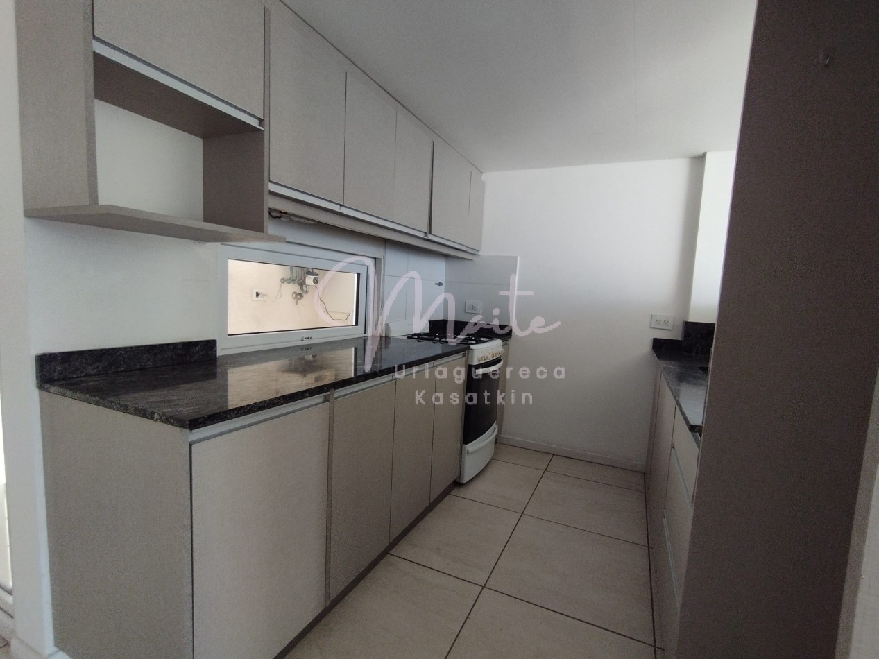 ALQUILER 24 MESES DEPARTAMENTO 4 AMBIENTES VISTA PLENA AL MAR PUNTA MOGOTES COCHERA