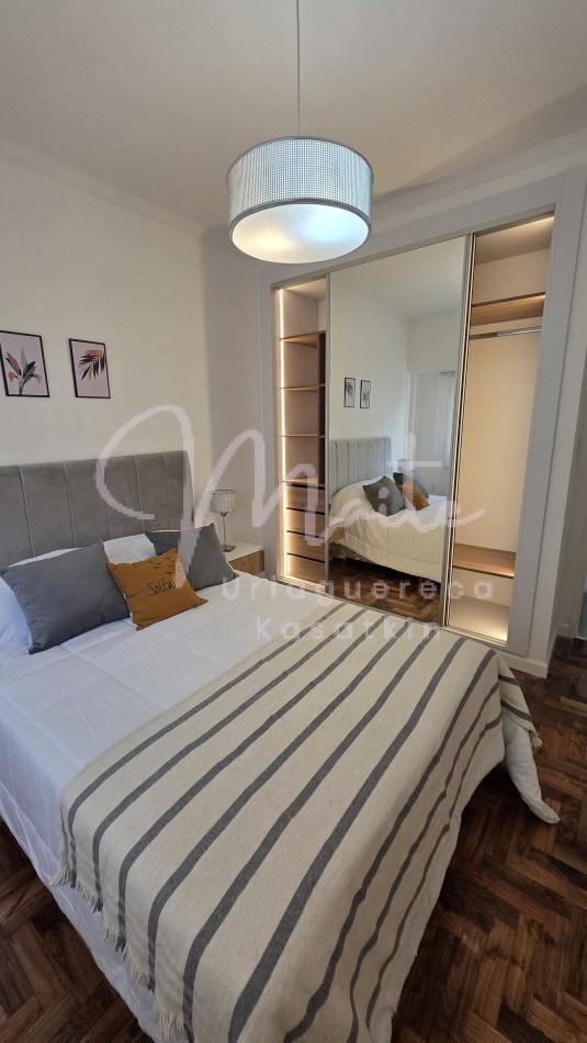 VENTA DEPARTAMENTO 2 AMBIENTES AL FRENTE CON BALCON PLAZA COLON 