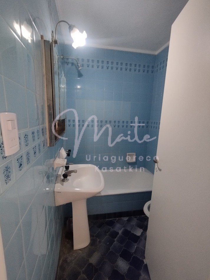 DEPARTAMENTO 2 AMBIENTES CON BALCON AL FRENTE ZONA CENTRO 