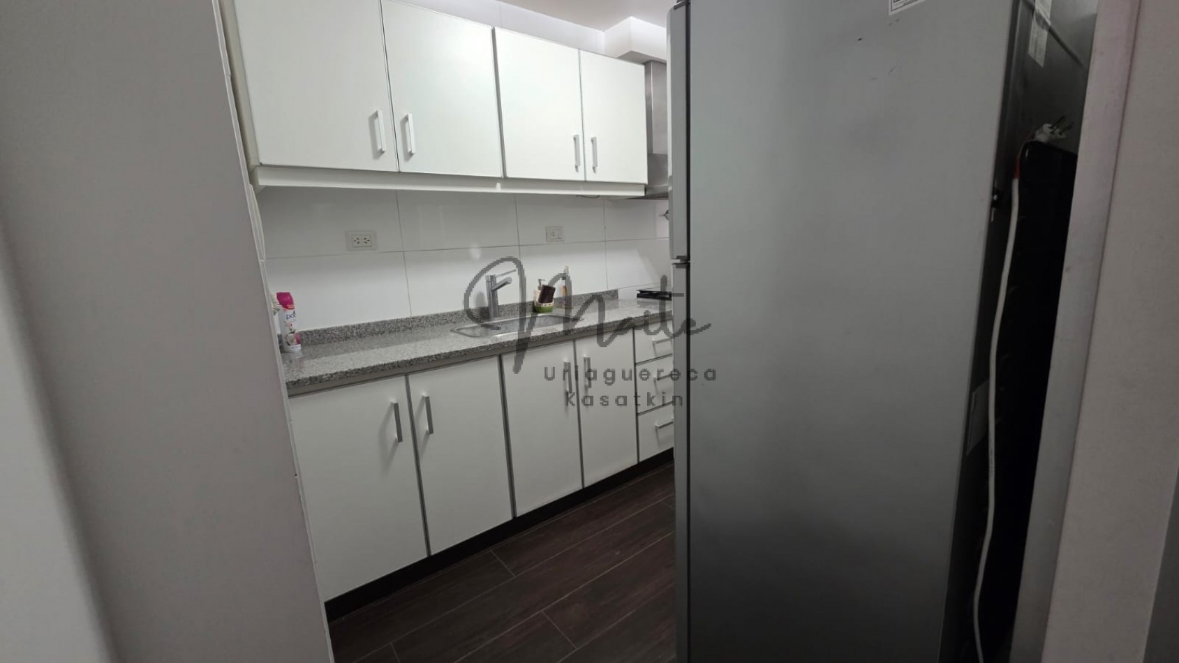 DEPARTAMENTO 3 AMBIENTES CON PATIO PLAZA MITRE 