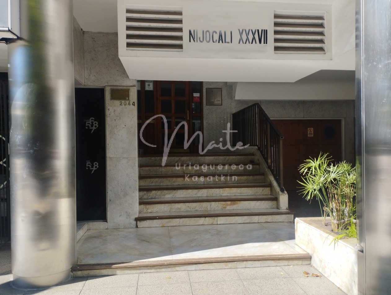 DEPARTAMENTO 2 AMBIENTES CON BALCON AL FRENTE ZONA CENTRO 