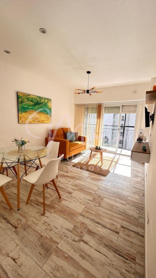 VENTA  DEPARTAMENTO 2 AMBIENTES CON DEPENDENCIA AL  FRENTE CON BALCON  RECICLADO ZONA CENTRO  OPCION COCHERA  