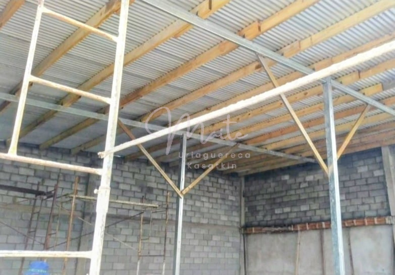 VENTA GALPON ZONA SUR 150M2 