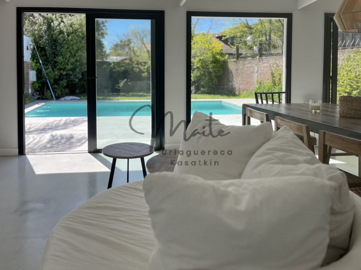 VENTA CASA 4 AMBIENTES LOS PINARES JARDIN PISCINA CLIMATIZADA 