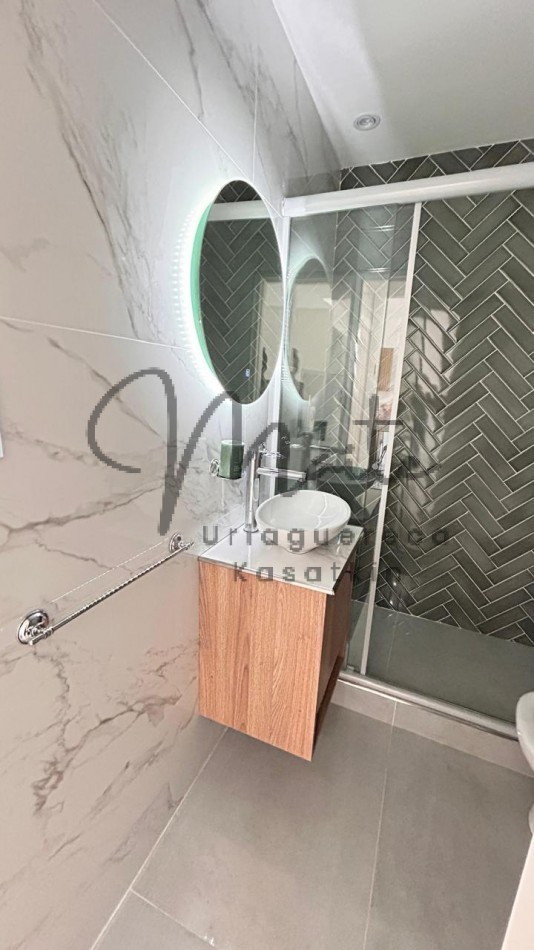 VENTA DEPARTAMENTO 3 AMBIENTES AL FRENTE CON BALCON RECICLADO ZONA CENTRO