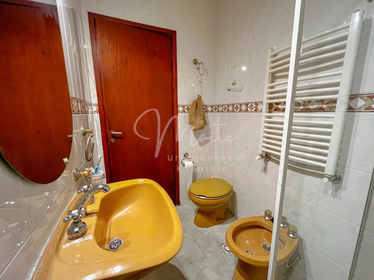 VENTA CASA 4 AMBIENTES LOS PINARES JARDIN PISCINA CLIMATIZADA 