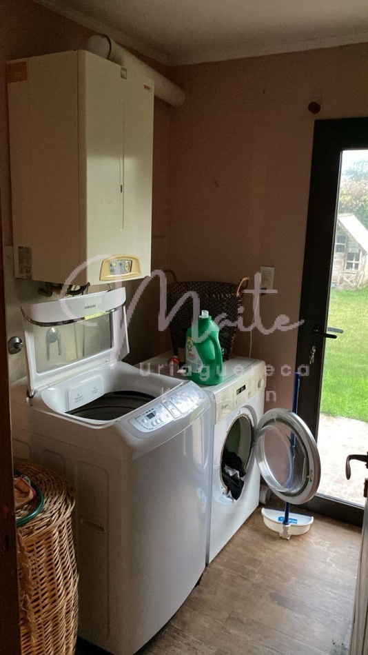 VENTA CASA 4 AMBIENTES ARENAS DEL SUR 