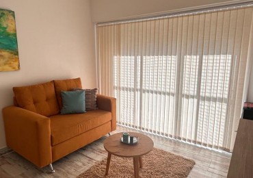 VENTA  DEPARTAMENTO 2 AMBIENTES CON DEPENDENCIA AL  FRENTE CON BALCON  RECICLADO ZONA CENTRO  OPCION COCHERA  