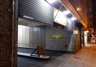 VENTA COCHERA FIJA ZONA CENTRO 