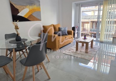 VENTA DEPARTAMENTO 2 AMBIENTES AL FRENTE CON BALCON PLAZA COLON 