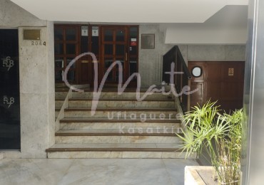 DEPARTAMENTO 2 AMBIENTES CON BALCON AL FRENTE ZONA CENTRO 