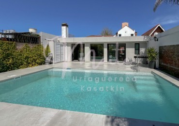 VENTA CASA 4 AMBIENTES LOS PINARES JARDIN PISCINA CLIMATIZADA 
