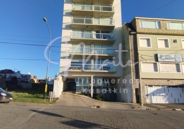 ALQUILER 24 MESES DEPARTAMENTO 4 AMBIENTES VISTA PLENA AL MAR PUNTA MOGOTES COCHERA